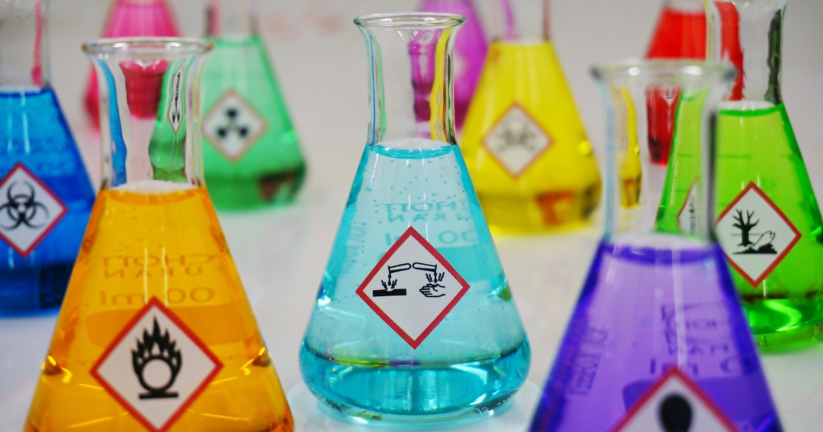 Was macht einen Stoff zu einem Gefahrstoff